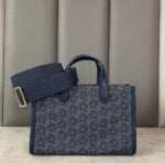 Michael Kors Gigi Small Signature Logo Messenger Bag - Image 4