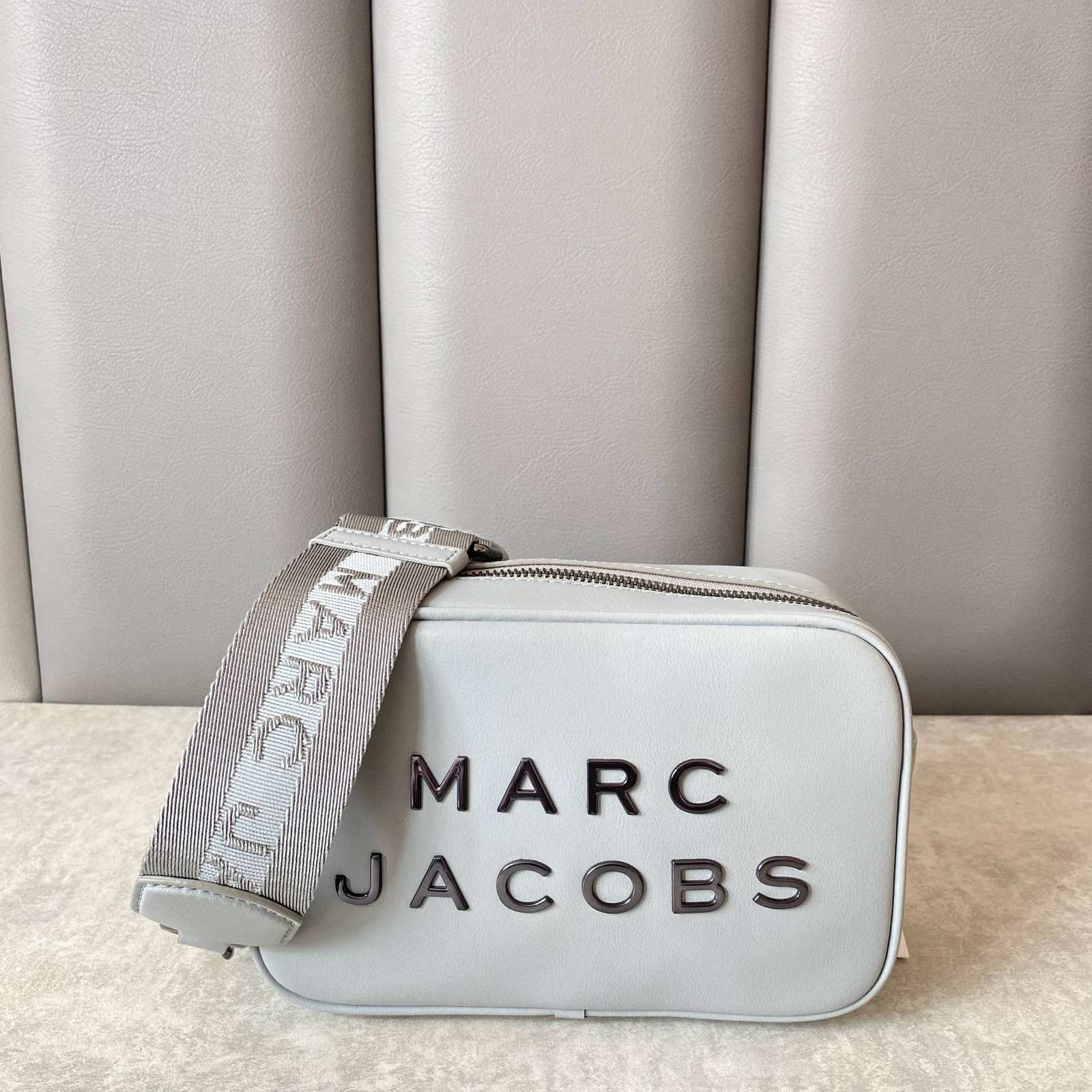 photo_6109460592399080217_w Marc Jacobs Flash Crossbody - Image 1