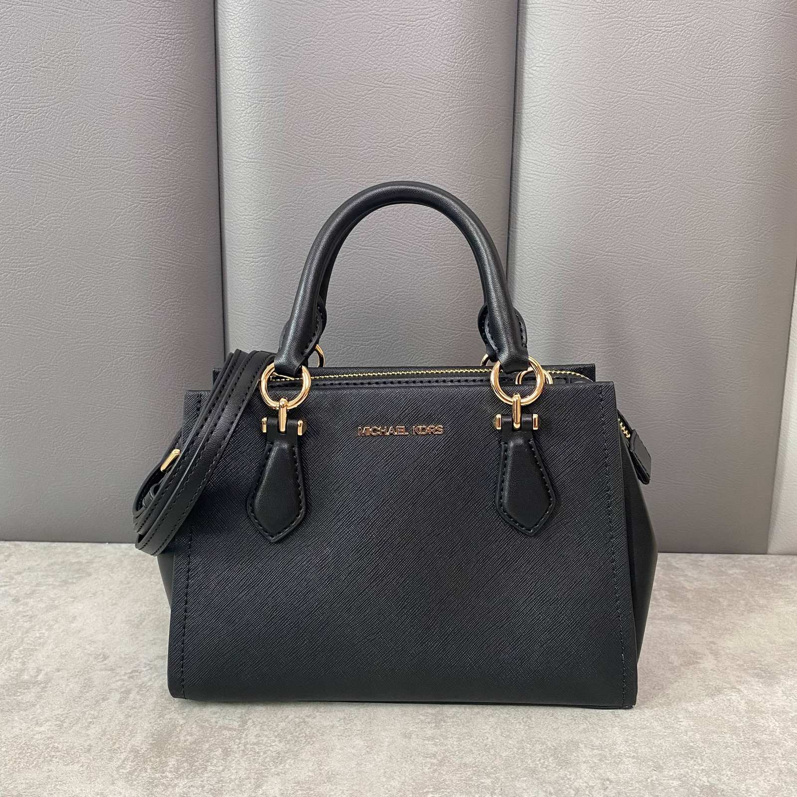 photo_6219554395339296726_w (1) Michael Kors Marilyn Small Leather Satchel - Image 1